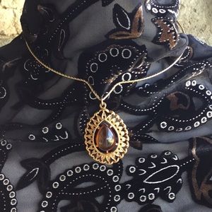 Sarah Coventry gold choker with beautiful pendent